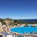 Au Paradis Apartment