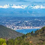 Au Paradis Apartment